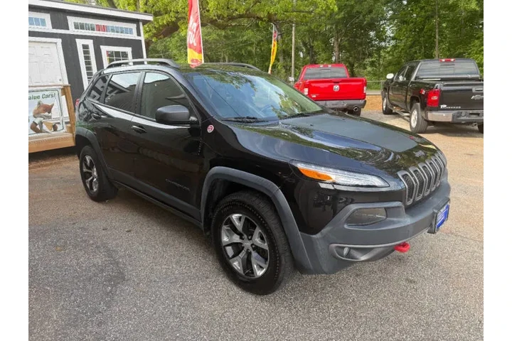 $11999 : 2017 Cherokee Trailhawk image 4