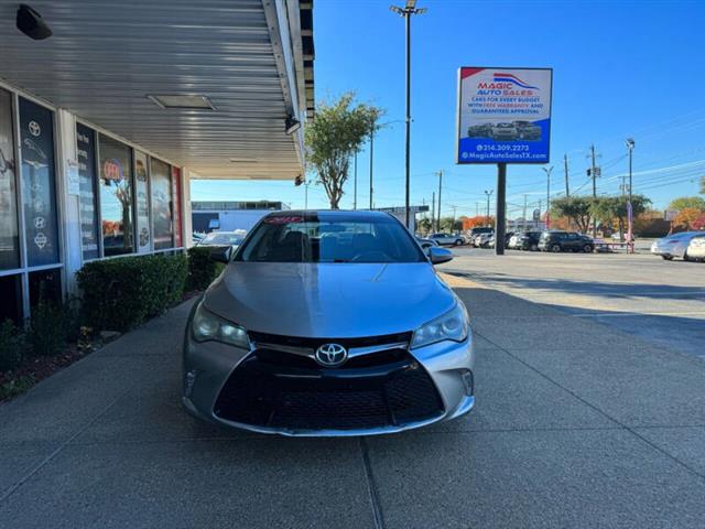 $11900 : 2015 Camry SE image 4