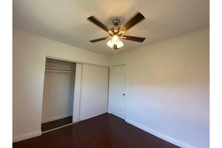 $800 : Welcome to your new home! image 8