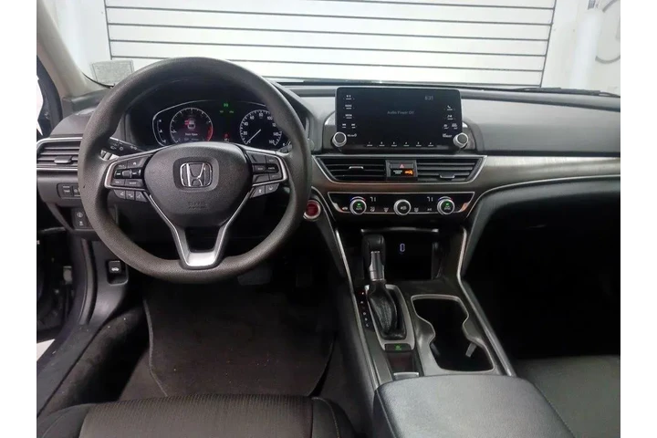 $19998 : Honda Accord 2018 LX 4dr Sed image 9