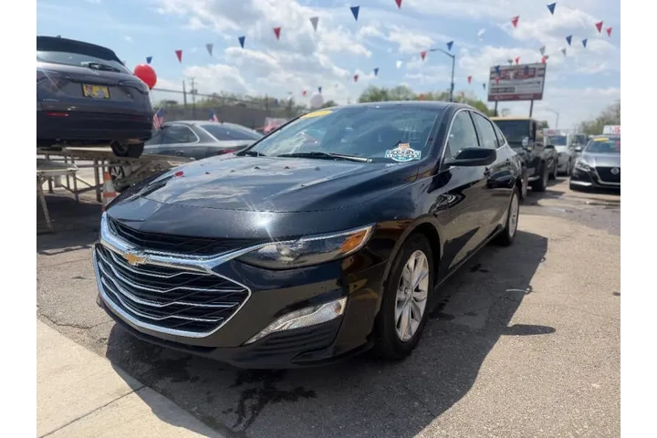 2023 Malibu LT image 4