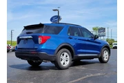 $27995 : Ford Explorer 2023 AWD XLT 4 thumbnail