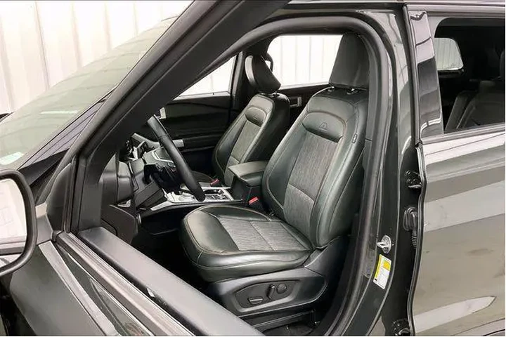 $37490 : Ford Explorer 2023 AWD Timbe image 8