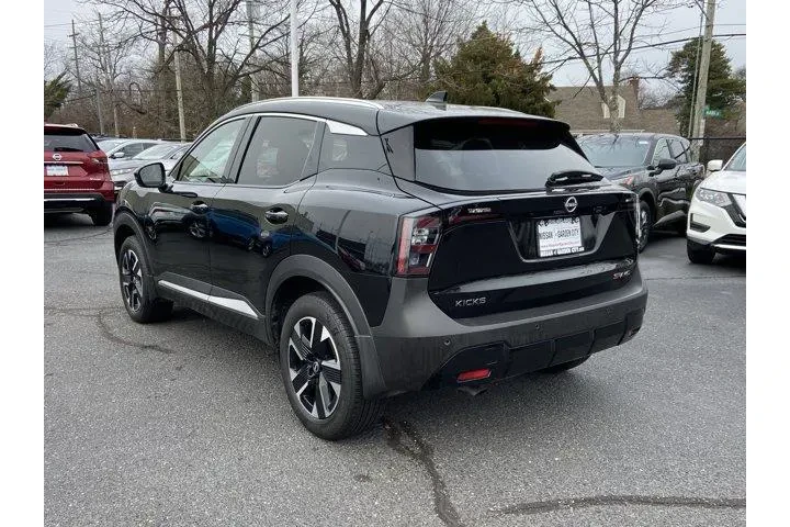 $21550 : Nissan Kicks 2025 AWD SR 4dr image 6