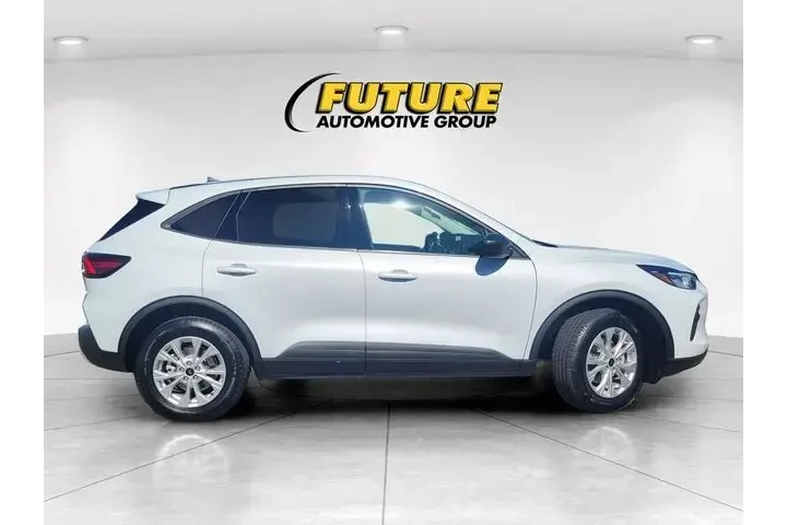 $23988 : Ford Escape 2025 AWD Active image 3
