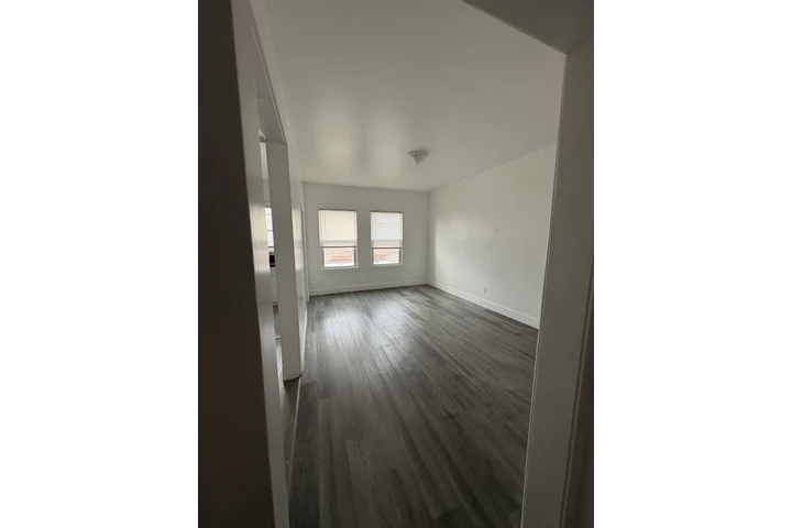 $2300 : Apartamento de 3 recámaras image 9