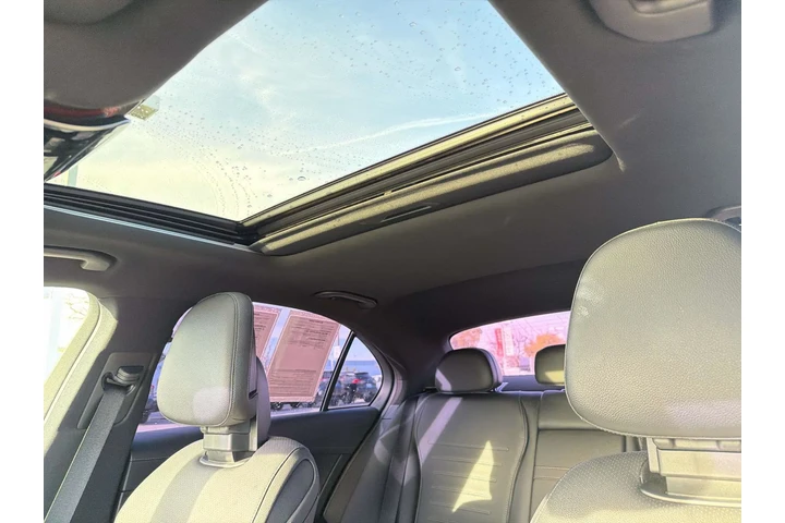 $32653 : Mercedes-Benz C-Class 2023 C image 9