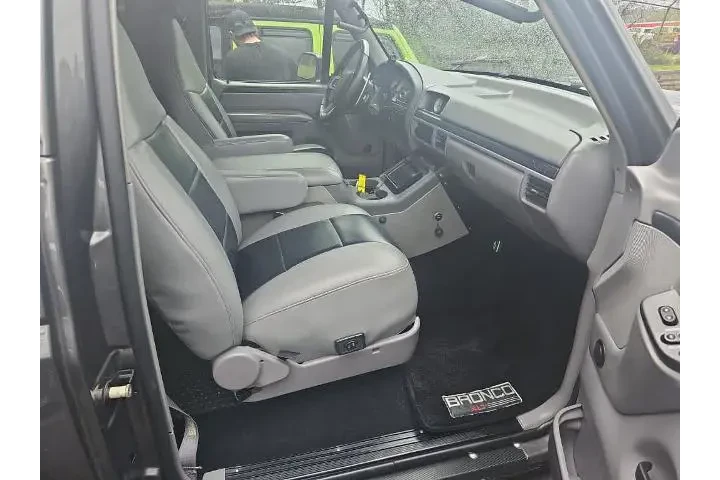 $39988 : Ford Bronco 1996 2dr XLT 4WD image 6