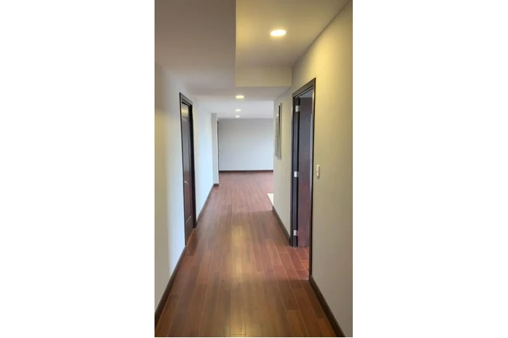 $1 : Apartamento en venta en Xela image 9