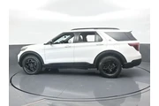 $32268 : Ford Explorer 2023 AWD Timbe thumbnail