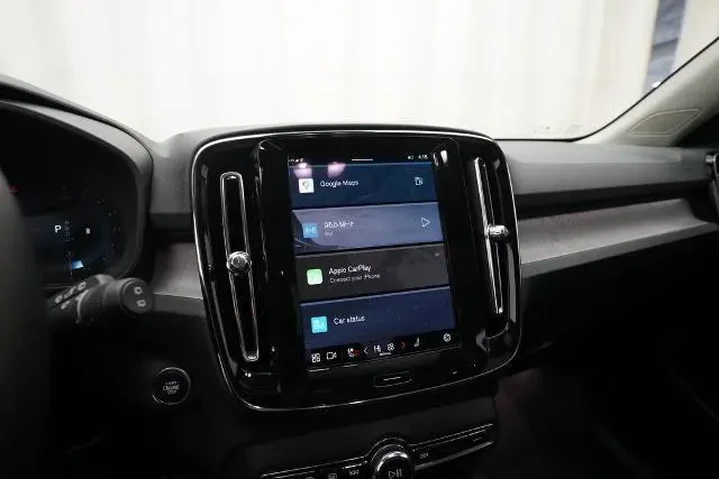 $32498 : Volvo XC40 2025 AWD B5 Core image 6