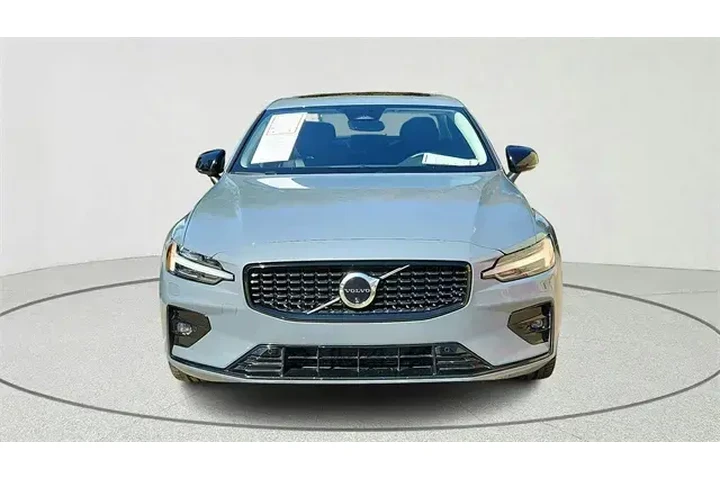 $25027 : Volvo S60 2024 B5 Plus Dark image 8