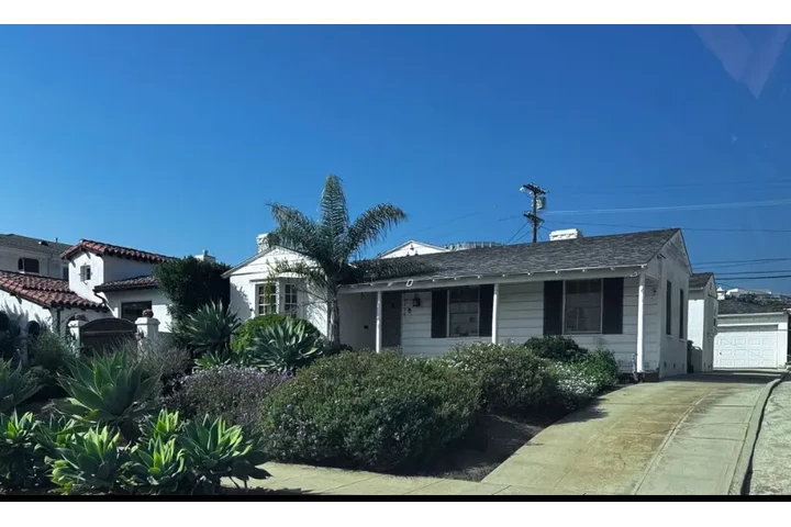 $2458 : 3bed available in Los Angeles image 1