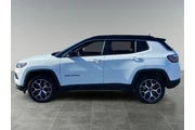 $31584 : Jeep Compass 2025 4x4 Limite thumbnail