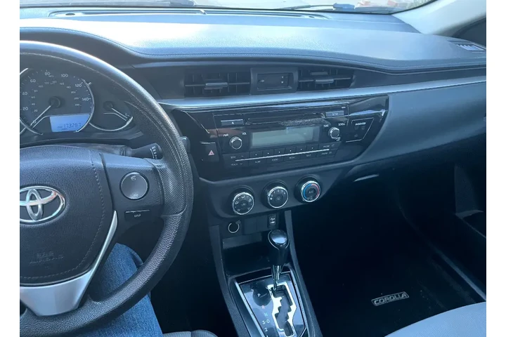 $5300 : 2015 Toyota Corolla Runs Great image 5