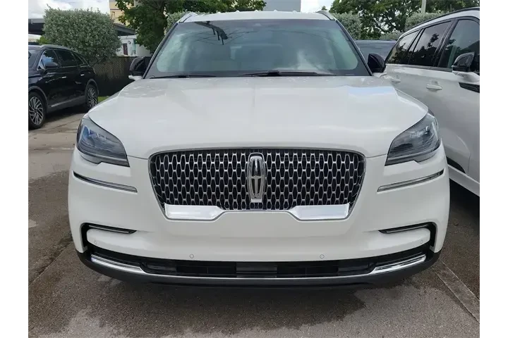 Lincoln Aviator 2023 Standar image 2