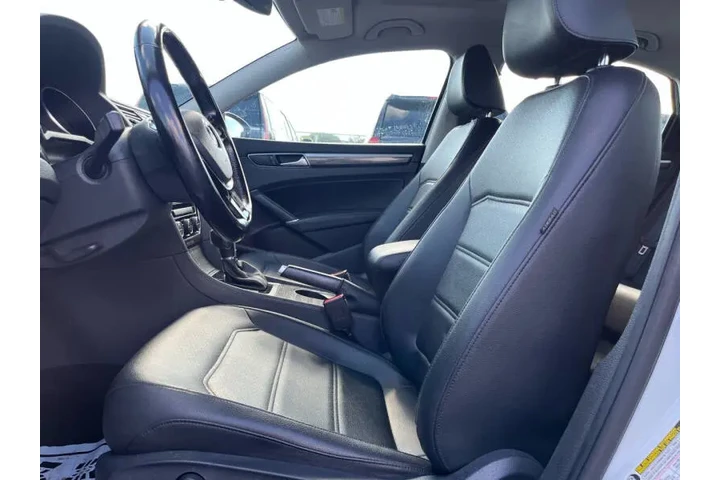 $15995 : 2017 Passat 1.8T SE image 10
