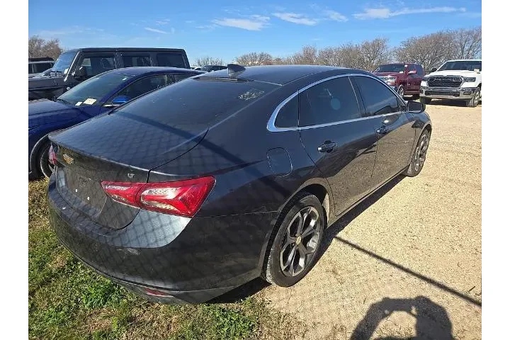 $14523 : Chevrolet Malibu 2020 LT 4dr image 3