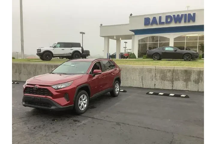 $24950 : Toyota RAV4 2021 AWD LE 4dr image 3