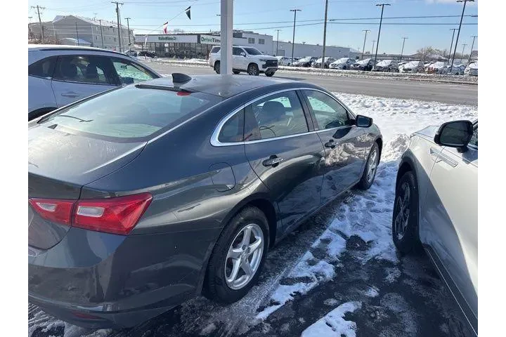 $10995 : Chevrolet Malibu 2017 LS 4dr image 3