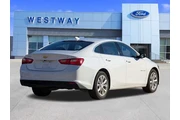 $18033 : Chevrolet Malibu 2024 LT 4dr thumbnail