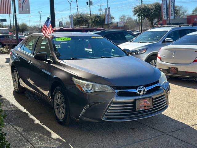 $19999 : 2017 Camry SE image 3