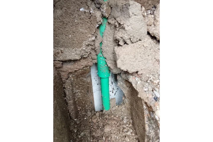 ML plomería Quito 0987120821 image 1