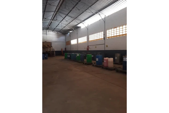 $150000 : Venta galpon 650 Antimano 🇻🇪 image 1
