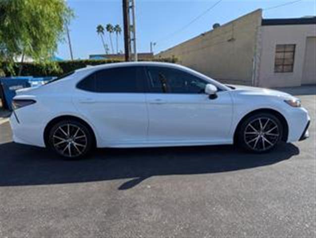 $25990 : 2021 TOYOTA CAMRY2021 TOYOTA image 3