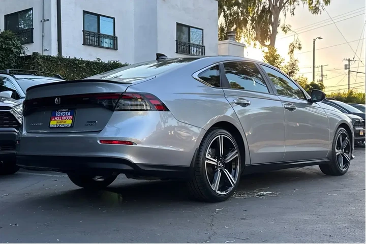 $25299 : Honda Accord Hybrid 2024 Spo image 4
