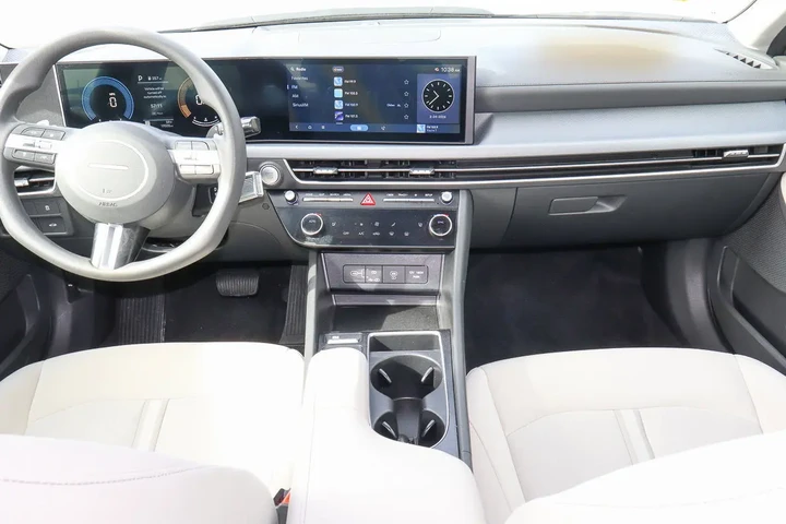 $22988 : 2025 Sonata SEL FWD image 10