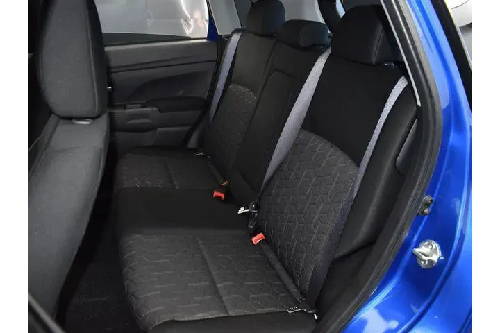 $26015 : Mitsubishi Outlander Sport 2 image 8