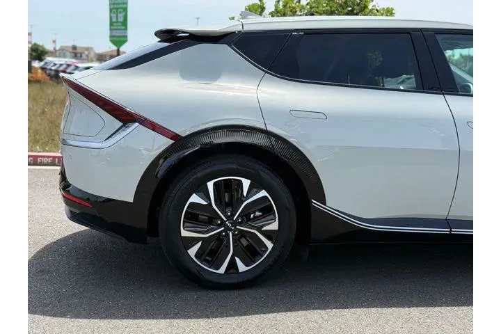 $26888 : Kia EV6 2023 Wind 4dr Crosso image 10