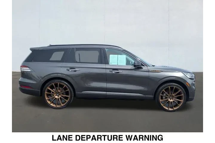 $30875 : Lincoln Aviator 2020 AWD Res image 6