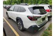 $32989 : Subaru Outback 2025 AWD Limi thumbnail