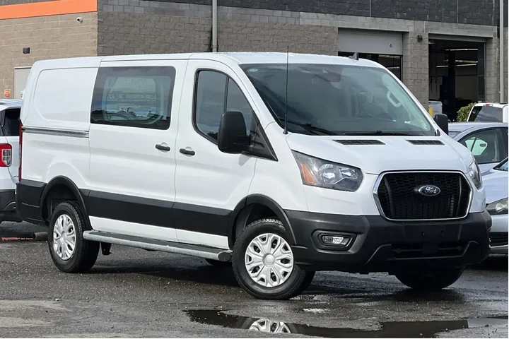 $35000 : Ford Transit 2023 250 3dr LW image 2