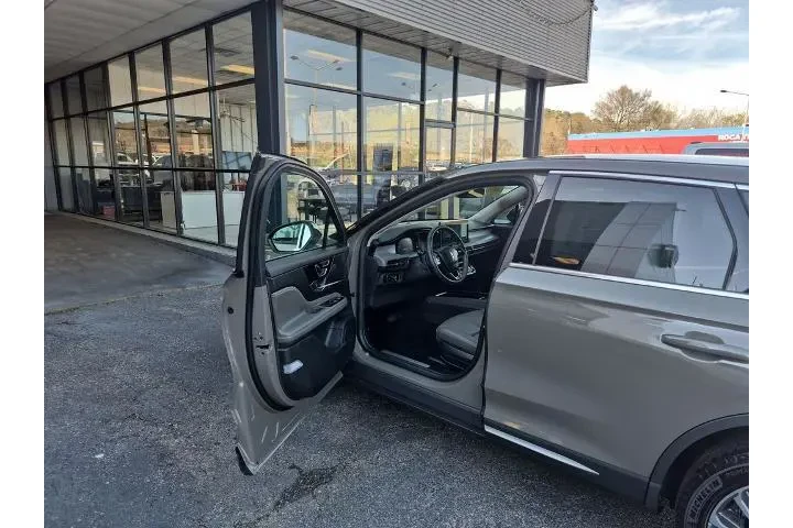 $39988 : Lincoln Corsair 2025 AWD Res image 9