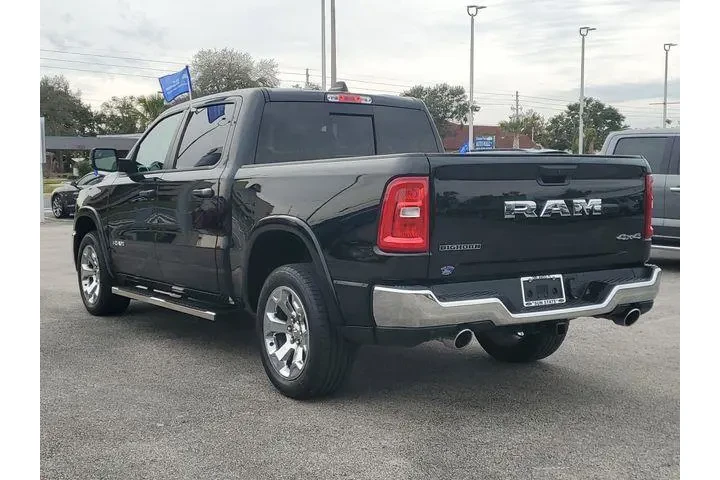 $39993 : Ram 1500 2025 4x4 Big Horn 4 image 3