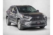 $22300 : Toyota RAV4 2020 LE 4dr SUV thumbnail