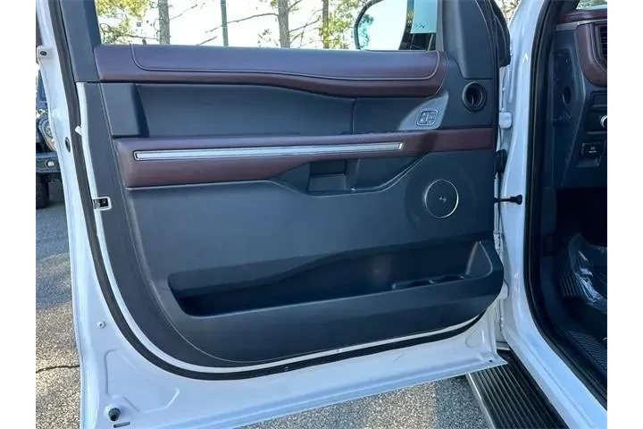 $38969 : Ford Expedition MAX 2022 4x2 image 10