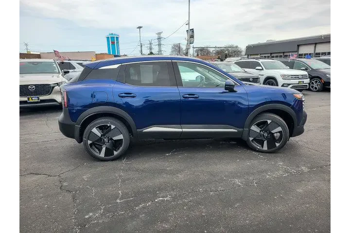 $29988 : Nissan Kicks 2025 AWD SR 4dr image 8