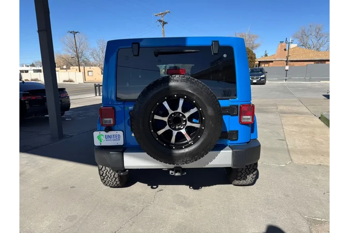 2011 Wrangler Unlimited Sahar image 6