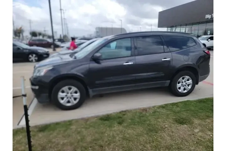 $9988 : Chevrolet Traverse 2015 LS 4 image 1