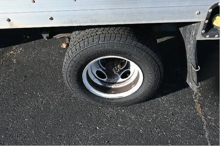 $15988 : Ford E-Series 2016 E-350 SD image 3