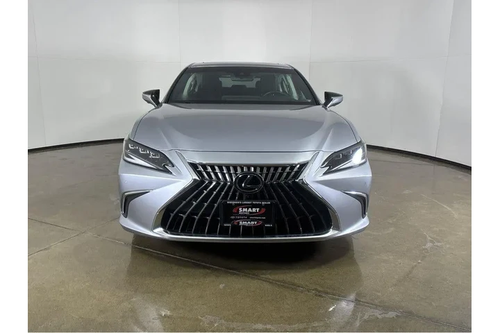$38986 : 2024 ES300H LUXURY. image 10