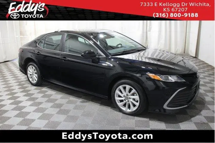 $25989 : Toyota Camry 2024 LE 4dr Sed image 1
