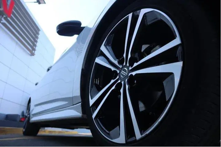 $15394 : Nissan Sentra 2021 SR 4dr Se image 8