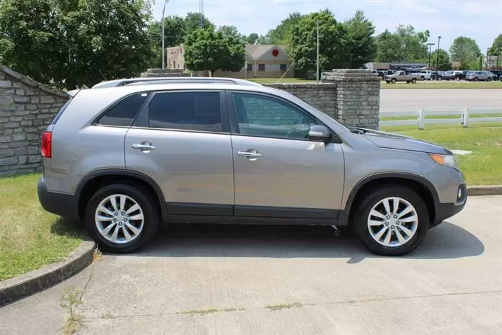 $4500 : 2011 Kia Sorento EX SUV image 2