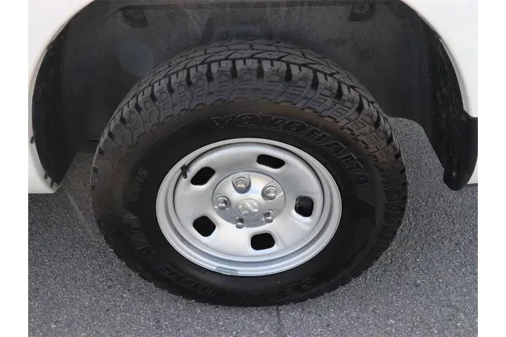 $32989 : Ram 1500 Classic 2023 4x4 Tr image 6