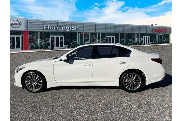 $29999 : INFINITI Q50 2023 AWD Luxe 4 image 9